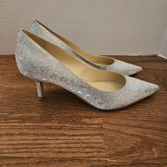 Sparkly Nine West Kitten Heels - Picture 2 of 4